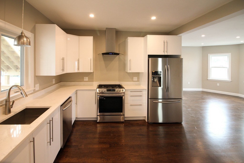 26 Taralli Ter, Framingham, Massachusetts, 3 Bedrooms Bedrooms, 4 Rooms Rooms,2 BathroomsBathrooms,Residential Lease,For Rent,Taralli Ter,73480881