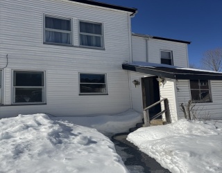 190 Medway Road, Milford, Massachusetts, 1 Bedroom Bedrooms, 5 Rooms Rooms,1 BathroomBathrooms,Residential Lease,For Rent,Medway Road,73480905