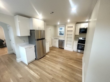 190 3rd Street, Cambridge, Massachusetts, 2 Bedrooms Bedrooms, 4 Rooms Rooms,1 BathroomBathrooms,Residential Lease,For Rent,3rd Street,73480916 190 3rd Street, Cambridge, Massachusetts, 2 Bedrooms Bedrooms, 4 Rooms Rooms,1 BathroomBathrooms,Residential Lease,For Rent,3rd Street,73480916