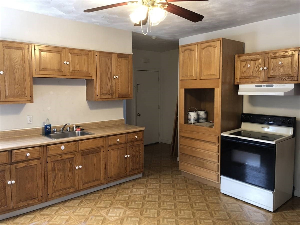 110 Daniels St., Fitchburg, Massachusetts, 2 Bedrooms Bedrooms, 5 Rooms Rooms,1 BathroomBathrooms,Residential Lease,For Rent,Daniels St.,73480935