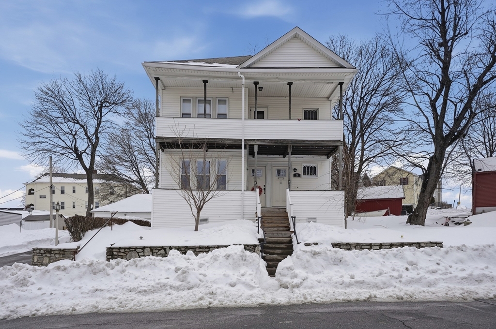 24 Ingleside Avenue, Worcester, Massachusetts, 6 Bedrooms Bedrooms, 14 Rooms Rooms,2 BathroomsBathrooms,Residential Income,For Sale,Ingleside Avenue,73480893