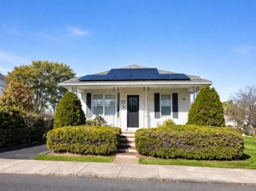 620 Hicks St, Fall River, Massachusetts, 2 Bedrooms Bedrooms, 5 Rooms Rooms,1 BathroomBathrooms,Residential Lease,For Rent,Hicks St,73477973 620 Hicks St, Fall River, Massachusetts, 2 Bedrooms Bedrooms, 5 Rooms Rooms,1 BathroomBathrooms,Residential Lease,For Rent,Hicks St,73477973