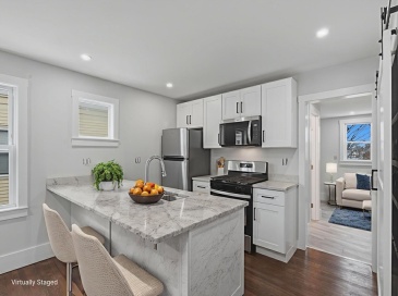 18 Ronan Street, Boston, Massachusetts, 3 Bedrooms Bedrooms, 6 Rooms Rooms,2 BathroomsBathrooms,Residential Lease,For Rent,Ronan Street,73481031