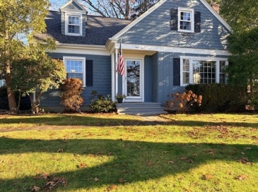 46 Bowden Ave, Barrington, Rhode Island, 4 Bedrooms Bedrooms, 8 Rooms Rooms,2 BathroomsBathrooms,Residential Lease,For Rent,Bowden Ave,73481032