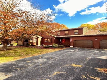 15 Hawthorne Vlg, Franklin, Massachusetts, 2 Bedrooms Bedrooms, 5 Rooms Rooms,2.5 BathroomsBathrooms,Residential Lease,For Rent,Hawthorne Vlg,73448613