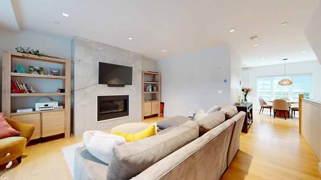 21 Crowninshield Rd, Brookline, Massachusetts, 4 Bedrooms Bedrooms, 7 Rooms Rooms,3.5 BathroomsBathrooms,Residential Lease,For Rent,Crowninshield Rd,73457061