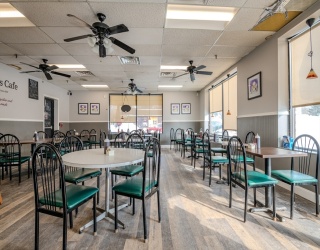 9999999999 Main Street, Stoneham, Massachusetts, ,Business Opportunity,For Sale,Main Street,73481095