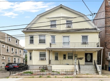 89 Central St, Somerville, Massachusetts, 9 Bedrooms Bedrooms, 14 Rooms Rooms,3 BathroomsBathrooms,Residential Income,For Sale,Central St,73481155