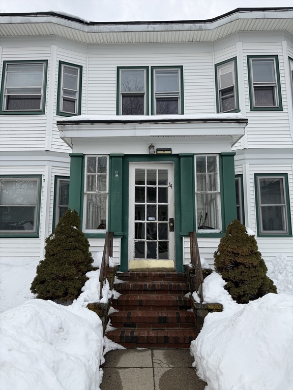 34 Titcomb, Newburyport, Massachusetts, 1 Bedroom Bedrooms, 3 Rooms Rooms,1 BathroomBathrooms,Residential Lease,For Rent,Titcomb,73477879