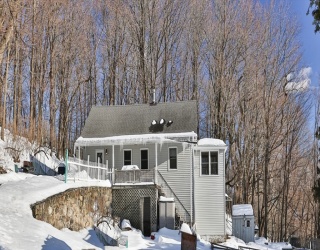 30 Winter Ave, Marlborough, Massachusetts, 4 Bedrooms Bedrooms, 10 Rooms Rooms,2 BathroomsBathrooms,Residential Income,For Sale,Winter Ave,73481175