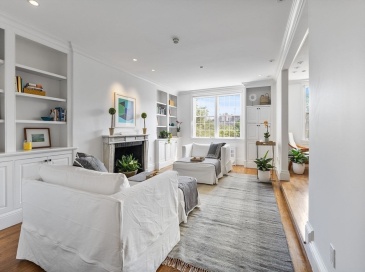 80 Beacon, Boston, Massachusetts, 2 Bedrooms Bedrooms, 4 Rooms Rooms,1 BathroomBathrooms,Residential Lease,For Rent,Beacon,73472387