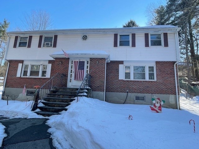 181 School St, Acton, Massachusetts, 3 Bedrooms Bedrooms, 6 Rooms Rooms,1.5 BathroomsBathrooms,Residential Lease,For Rent,School St,73481186