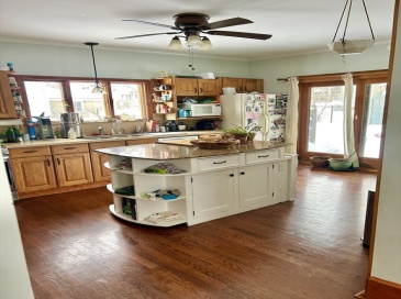 46 Lombard Terrace, Arlington, Massachusetts, 3 Bedrooms Bedrooms, 10 Rooms Rooms,2.5 BathroomsBathrooms,Residential Lease,For Rent,Lombard Terrace,73481196