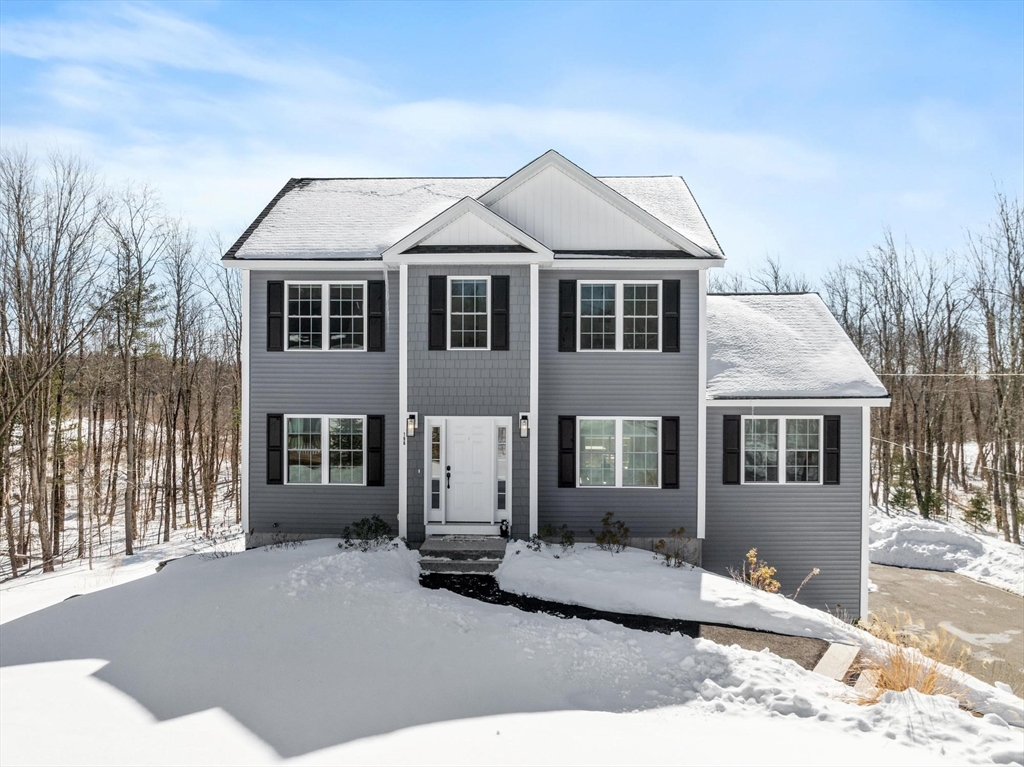 196 Sheldon Rd, Fitchburg, Massachusetts, 3 Bedrooms Bedrooms, 7 Rooms Rooms,2.5 BathroomsBathrooms,Residential,For Sale,Sheldon Rd,73481214