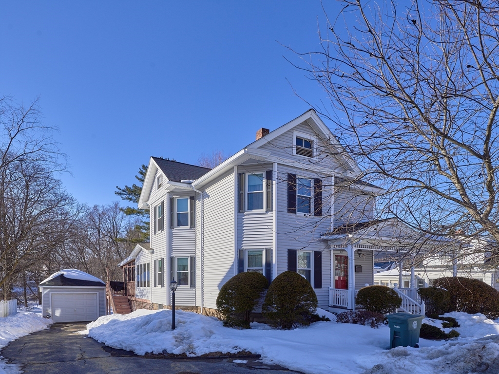 212 Washington Street, Leominster, Massachusetts, 3 Bedrooms Bedrooms, 7 Rooms Rooms,1.5 BathroomsBathrooms,Residential,For Sale,Washington Street,73481221