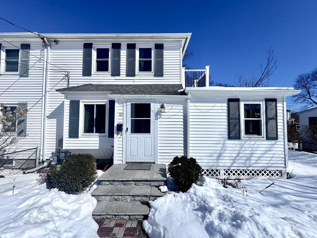 10 Marrigan St, Arlington, Massachusetts, 2 Bedrooms Bedrooms, 6 Rooms Rooms,1.5 BathroomsBathrooms,Residential Lease,For Rent,Marrigan St,73481241