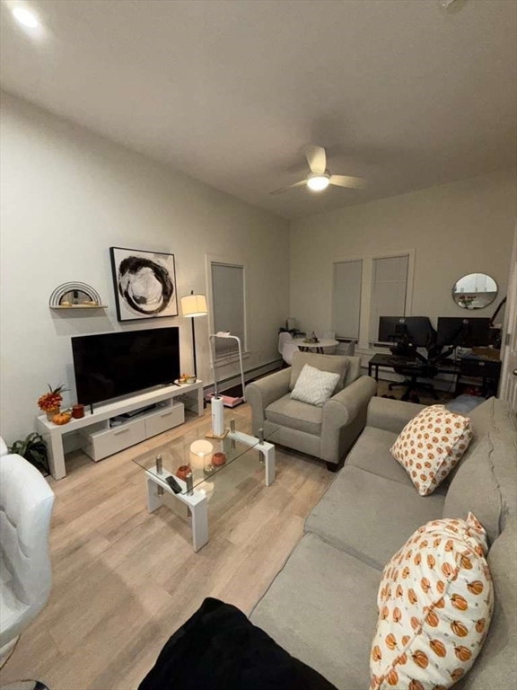 4 Crest Ave, Revere, Massachusetts, 1 Bedroom Bedrooms, 4 Rooms Rooms,1 BathroomBathrooms,Residential Lease,For Rent,Crest Ave,73460692