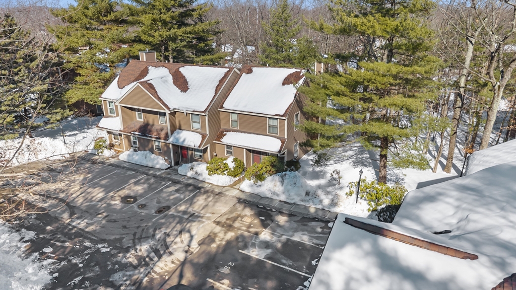 33 Mallard Dr, Fitchburg, Massachusetts, 2 Bedrooms Bedrooms, 7 Rooms Rooms,1.5 BathroomsBathrooms,Residential,For Sale,Mallard Dr,73481240