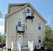 34 Quniton Ave, Attleboro, Massachusetts, 2 Bedrooms Bedrooms, 3 Rooms Rooms,1 BathroomBathrooms,Residential Lease,For Rent,Quniton Ave,73481262