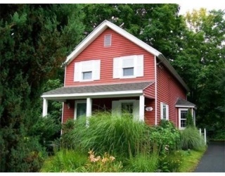 46 Chestnut Street, East Longmeadow, Massachusetts, 2 Bedrooms Bedrooms, 6 Rooms Rooms,1.5 BathroomsBathrooms,Residential Lease,For Rent,Chestnut Street,73481312