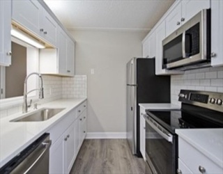 14 Maple Crest Cir, Holyoke, Massachusetts, 2 Bedrooms Bedrooms, 4 Rooms Rooms,2 BathroomsBathrooms,Residential Lease,For Rent,Maple Crest Cir,73481313