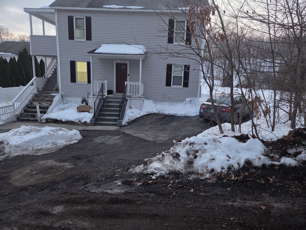 11 Rice Ave, Shrewsbury, Massachusetts, 2 Bedrooms Bedrooms, 4 Rooms Rooms,1 BathroomBathrooms,Residential Lease,For Rent,Rice Ave,73481328