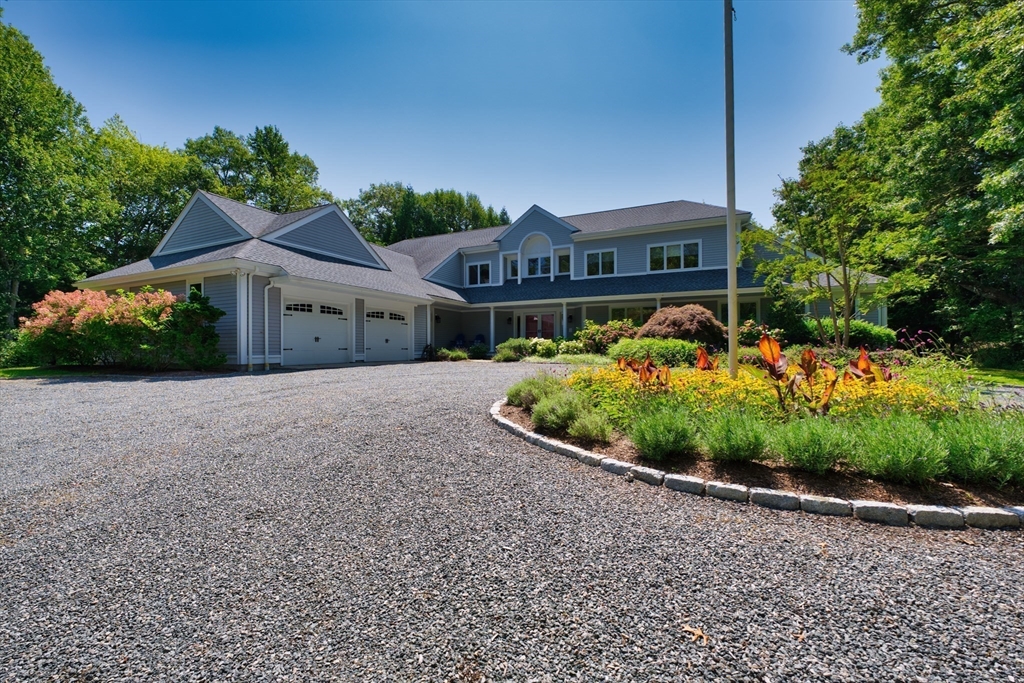 22 Hetty Green, Dartmouth, Massachusetts, 3 Bedrooms Bedrooms, 8 Rooms Rooms,4 BathroomsBathrooms,Residential,For Sale,Hetty Green,73367717