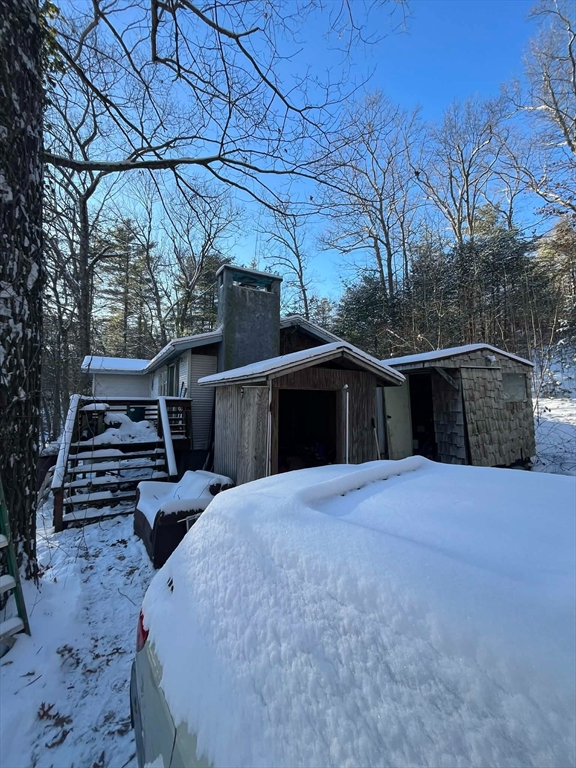 207 Shoreline Dr, West Brookfield, Massachusetts, 2 Bedrooms Bedrooms, 4 Rooms Rooms,1 BathroomBathrooms,Residential,For Sale,Shoreline Dr,73465177