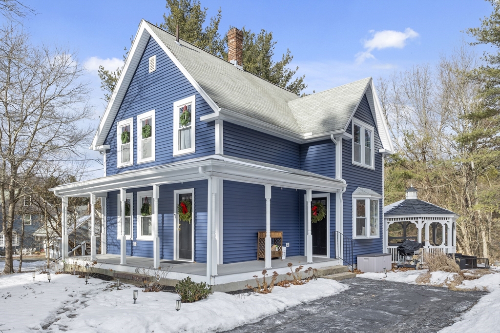 60 Lawsbrook Rd, Acton, Massachusetts, 3 Bedrooms Bedrooms, 6 Rooms Rooms,1.5 BathroomsBathrooms,Residential,For Sale,Lawsbrook Rd,73464431