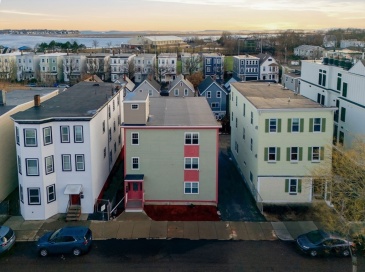 845 Saratoga St, Boston, Massachusetts, 3 Bedrooms Bedrooms, 5 Rooms Rooms,2 BathroomsBathrooms,Residential,For Sale,Saratoga St,73467817