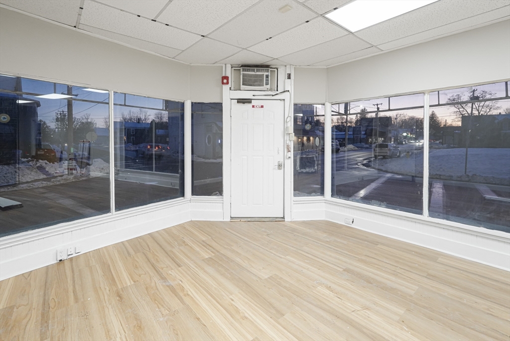 168 Lunenburg St, Fitchburg, Massachusetts, ,Commercial Lease,For Rent,Lunenburg St,73463688