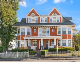 405 Main, Haverhill, Massachusetts, 2 Bedrooms Bedrooms, 4 Rooms Rooms,1 BathroomBathrooms,Residential,For Sale,Main,73481597