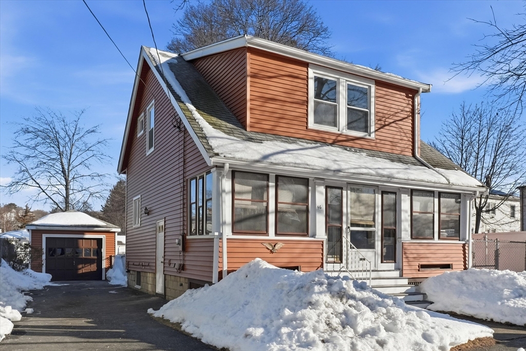 46 Wilfred St, Lynn, Massachusetts, 2 Bedrooms Bedrooms, 5 Rooms Rooms,1 BathroomBathrooms,Residential,For Sale,Wilfred St,73481609