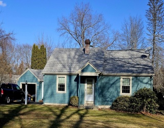 99 Roosevelt, Seekonk, Massachusetts, 4 Bedrooms Bedrooms, 6 Rooms Rooms,1.5 BathroomsBathrooms,Residential,For Sale,Roosevelt,73469114