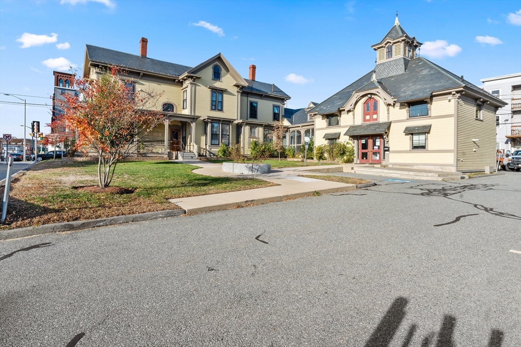 355 Haverhill St, Lawrence, Massachusetts, ,Commercial Sale,For Sale,Haverhill St,73481488