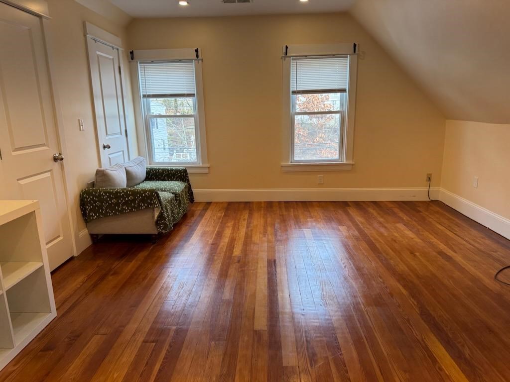 24 Cornell, Boston, Massachusetts, 1 Bedroom Bedrooms, 2 Rooms Rooms,1 BathroomBathrooms,Residential Lease,For Rent,Cornell,73481566