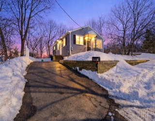 1 Hillcrest Ave, Lynn, Massachusetts, 2 Bedrooms Bedrooms, 5 Rooms Rooms,1 BathroomBathrooms,Residential,For Sale,Hillcrest Ave,73481669