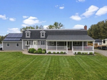 125 Doctor Braley Rd, Freetown, Massachusetts, 5 Bedrooms Bedrooms, 9 Rooms Rooms,3 BathroomsBathrooms,Residential,For Sale,Doctor Braley Rd,73481670