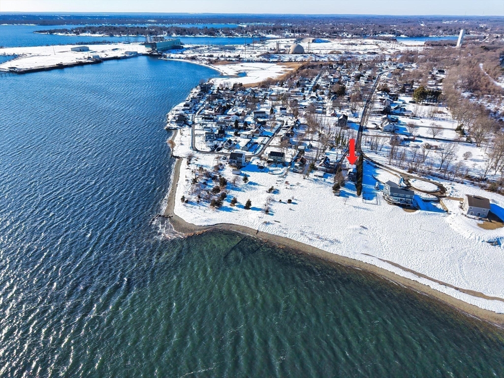 2 Oneil Rd, Somerset, Massachusetts, 2 Bedrooms Bedrooms, 4 Rooms Rooms,1.5 BathroomsBathrooms,Residential,For Sale,Oneil Rd,73481687