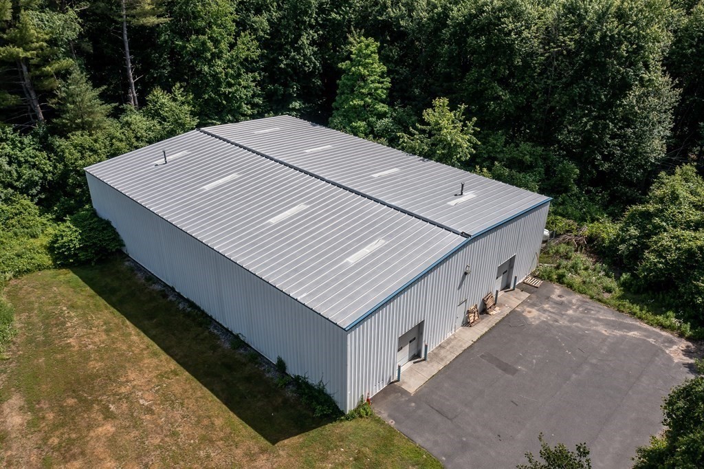 17 College Hwy Rear, Southampton, Massachusetts, ,Commercial Lease,For Rent,College Hwy Rear,73481729