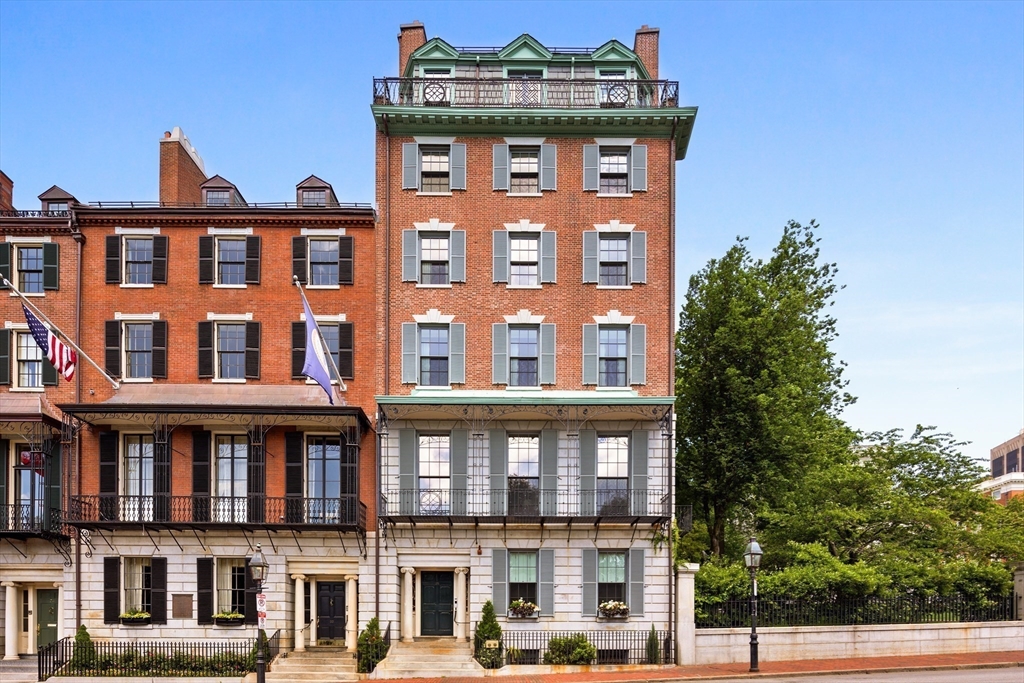 25 Beacon Street, Boston, Massachusetts, 3 Bedrooms Bedrooms, 7 Rooms Rooms,3.5 BathroomsBathrooms,Residential,For Sale,Beacon Street,73481791