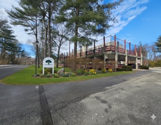 55 Tall Oaks Dr, Weymouth, Massachusetts, 2 Bedrooms Bedrooms, 5 Rooms Rooms,2.5 BathroomsBathrooms,Residential,For Sale,Tall Oaks Dr,73481894