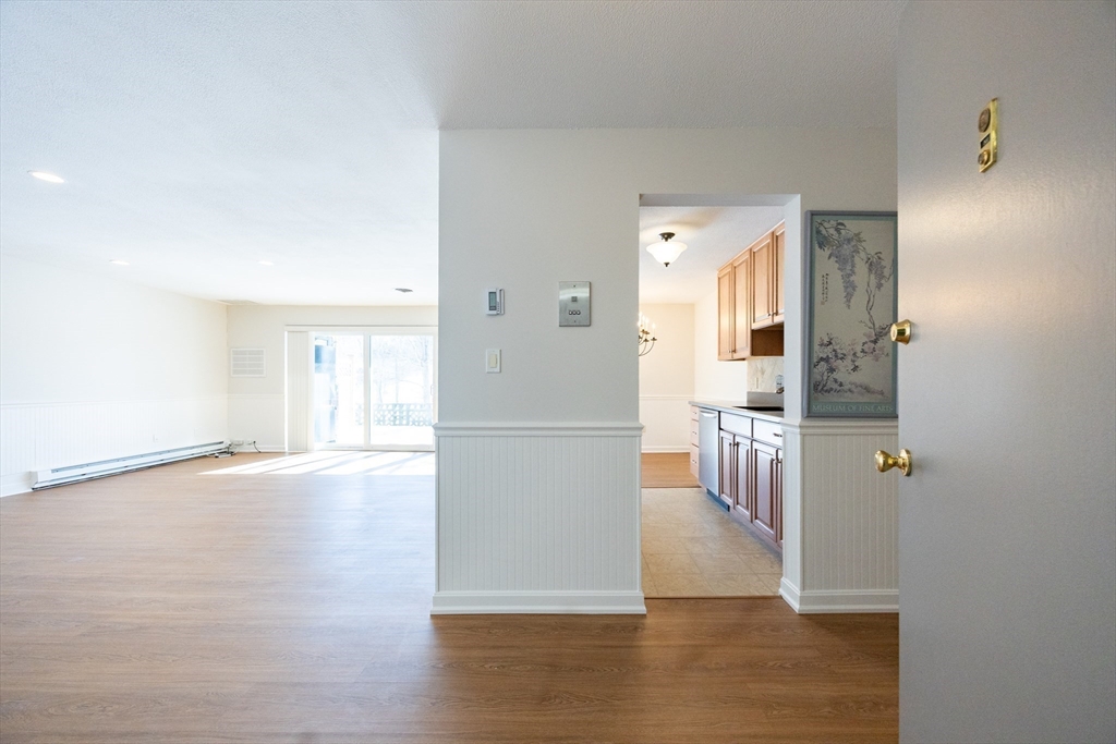 1212 Greendale Ave, Needham, Massachusetts, 2 Bedrooms Bedrooms, 5 Rooms Rooms,2 BathroomsBathrooms,Residential,For Sale,Greendale Ave,73481882