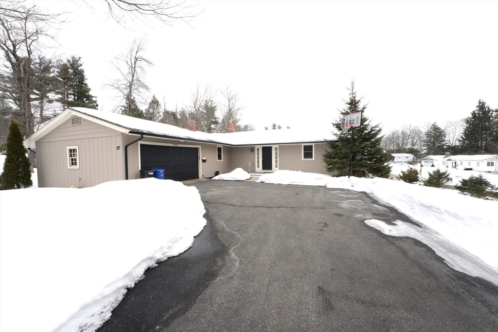 17 Walbridge Rd, Paxton, Massachusetts, 4 Bedrooms Bedrooms, 8 Rooms Rooms,2 BathroomsBathrooms,Residential,For Sale,Walbridge Rd,73481786