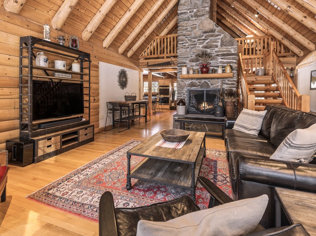 34 Simond Hill Rd, Hubbardston, Massachusetts, 3 Bedrooms Bedrooms, 8 Rooms Rooms,2.5 BathroomsBathrooms,Residential,For Sale,Simond Hill Rd,73481818