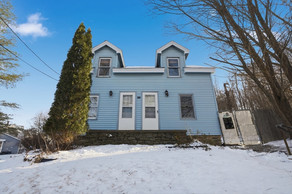 151 West Street, Southbridge, Massachusetts, 4 Bedrooms Bedrooms, 9 Rooms Rooms,2.5 BathroomsBathrooms,Residential Income,For Sale,West Street,73462806