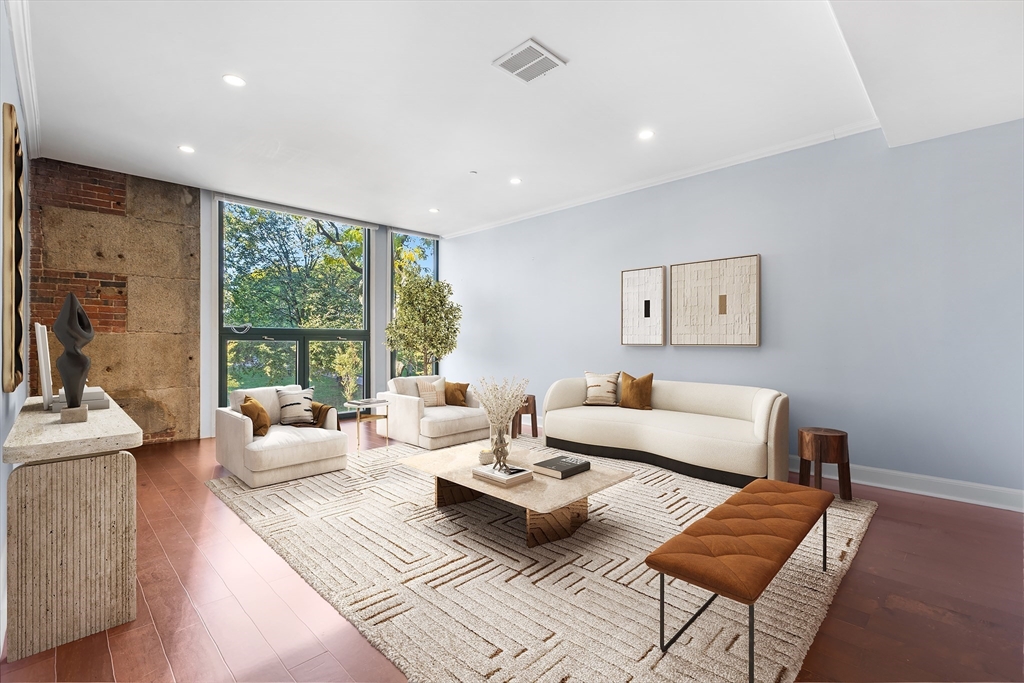 42 8th St, Boston, Massachusetts, 1 Bedroom Bedrooms, 3 Rooms Rooms,1 BathroomBathrooms,Residential,For Sale,8th St,73447142
