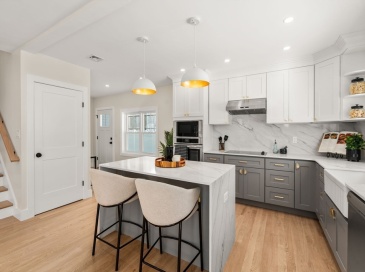 22 Morton St, Watertown, Massachusetts, 3 Bedrooms Bedrooms, 9 Rooms Rooms,3.5 BathroomsBathrooms,Residential,For Sale,Morton St,73473656