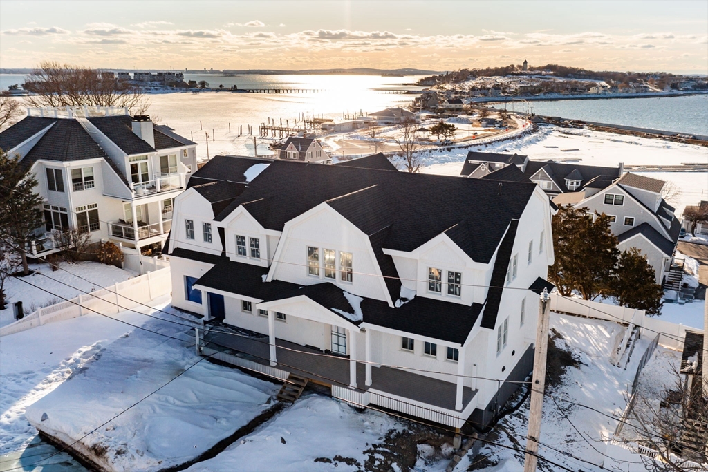 15 Glover Ave, Hull, Massachusetts, 4 Bedrooms Bedrooms, 10 Rooms Rooms,3.5 BathroomsBathrooms,Residential,For Sale,Glover Ave,73481913