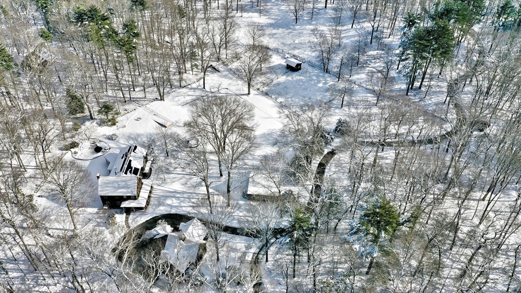 2 Spingler Dr, Hamilton, Massachusetts, 5 Bedrooms Bedrooms, 8 Rooms Rooms,4 BathroomsBathrooms,Residential,For Sale,Spingler Dr,73482073